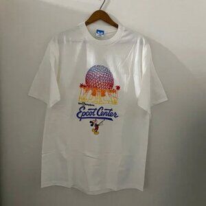 VINTAGE DEADSTOCK DISNEY EPCOT SHIRT SIZE XL